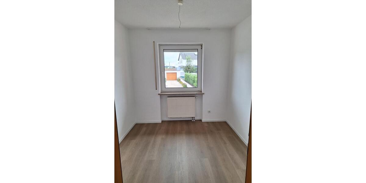Etagenwohnung Denkendorf - 4 Zimmer, 88 m&sup2;, 850&euro; | Angebot:25951807