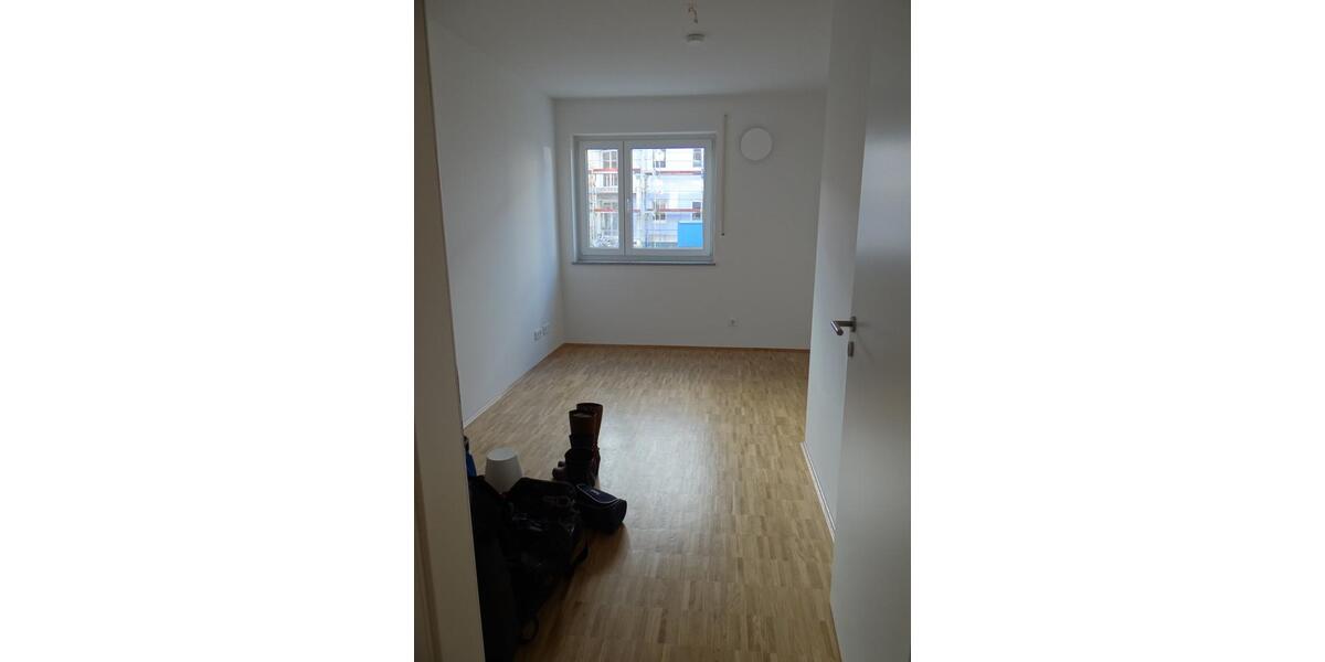 Erdgeschoßwohnung Ingolstadt - 3 Zimmer, 82 m&sup2;, 1.299&euro; | Angebot:26090280