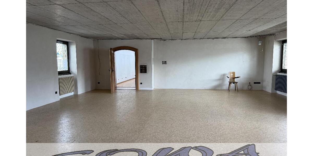 Großzügiges Gewerbeanwesen und Wohnhaus mit Innenpool und Sauna in einer guten Lage in Gaimersheim - Ein Objekt von Ihrem Immobilienpartner SOWA Immobilien und Finanzen - Sonstige Gaimersheim | Angebot:21557172