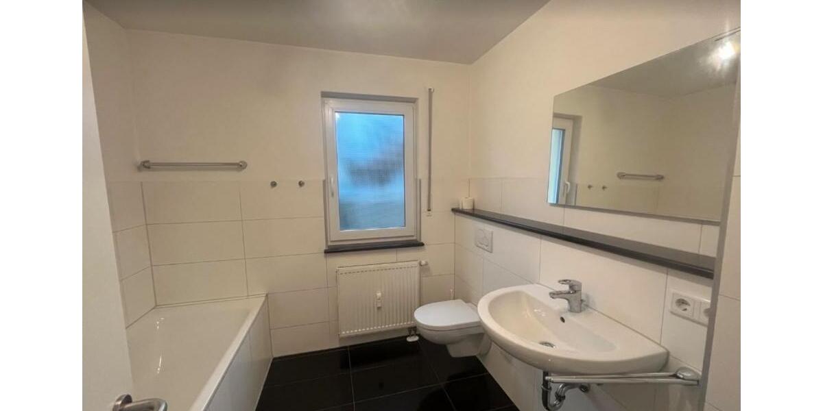 Erdgeschoßwohnung Ingolstadt - 2 Zimmer, 68 m&sup2;, 800&euro; | Angebot:27589996