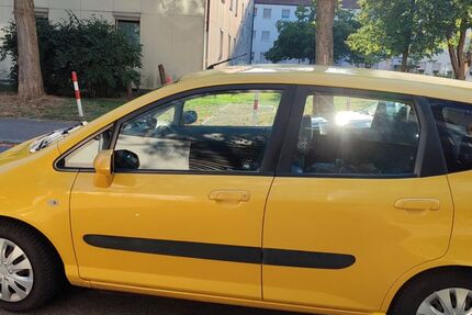 Honda Jazz 192.000 km 1.950 &euro; Ingolstadt, Donau 85057