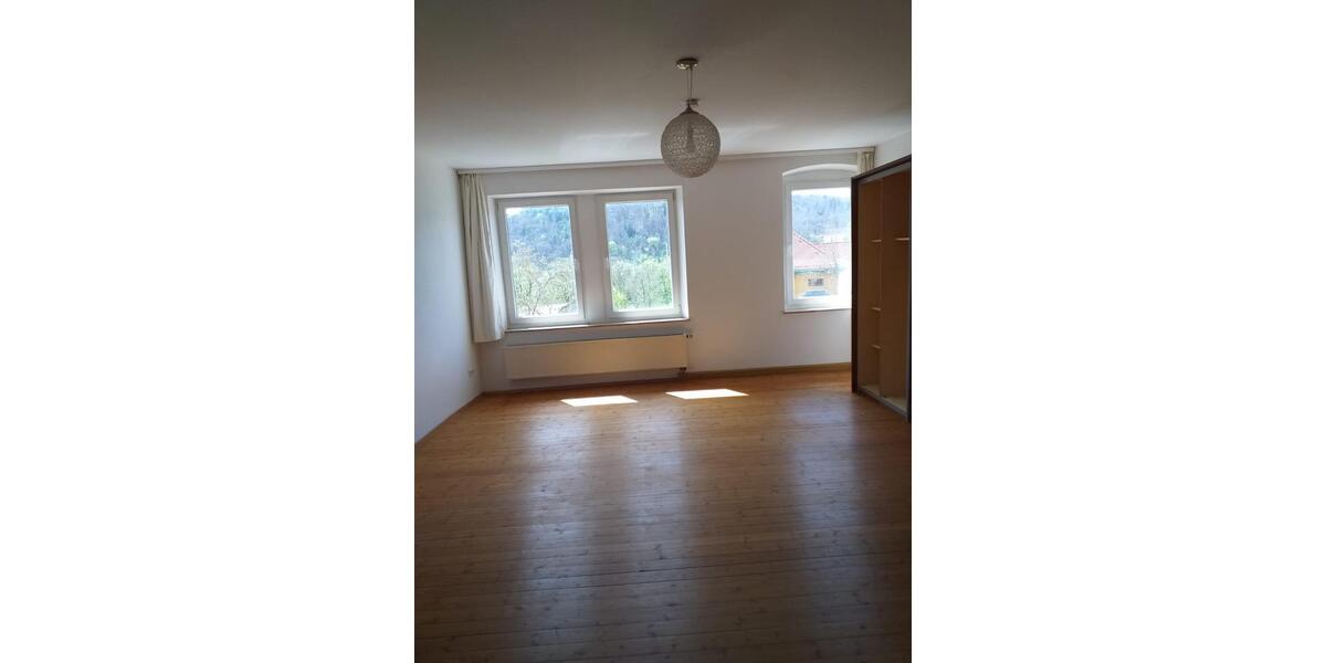 Etagenwohnung Ingolstadt Münchener Straße - 3 Zimmer, 102 m&sup2;, 980&euro; | Angebot:25309053