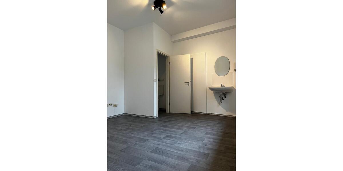 Gewerbeobjekt Kösching - 250&euro; | Angebot:26427387