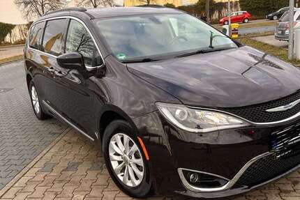 Chrysler Pacifica 150.000 km 18.500 &euro; Altmannstein 93336