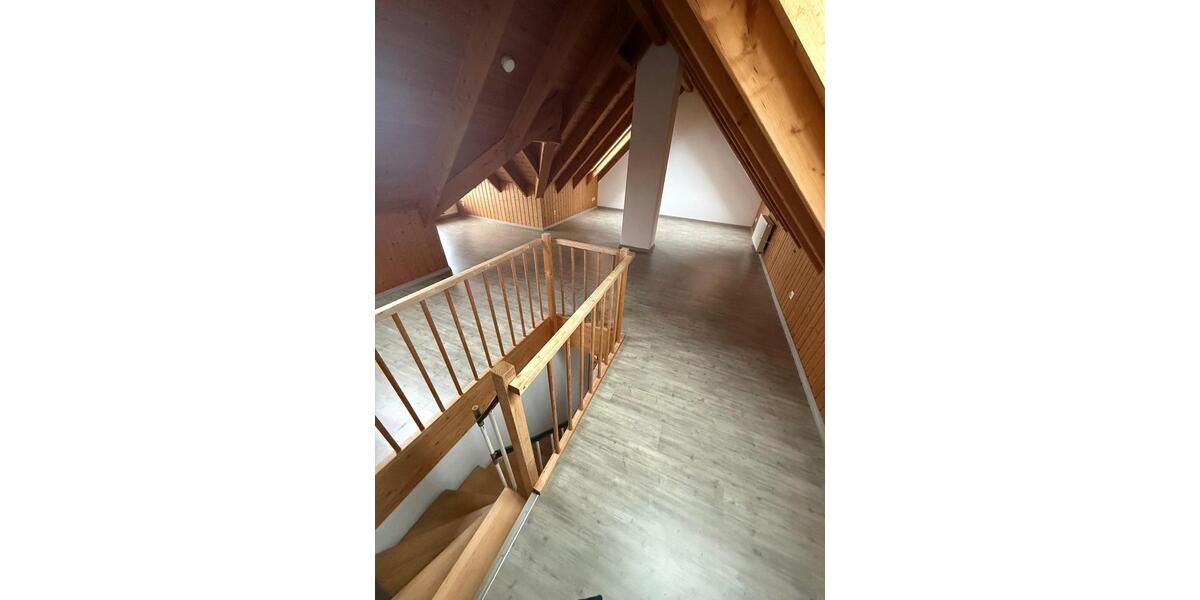 Etagenwohnung Mainburg - 3 Zimmer, 84 m&sup2;, 690&euro; | Angebot:25351699