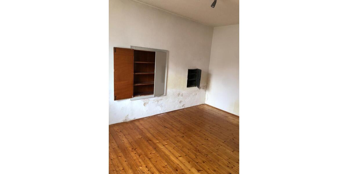 Bauernhaus, Landhaus Neustadt an der Donau - 8 Zimmer, 160 m&sup2;, 260.000&euro; | Angebot:26533878