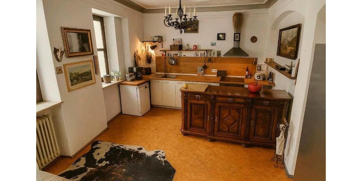 Etagenwohnung Neuburg an der Donau - 2.5 Zimmer, 85 m&sup2;, 890&euro; | Angebot:26320596