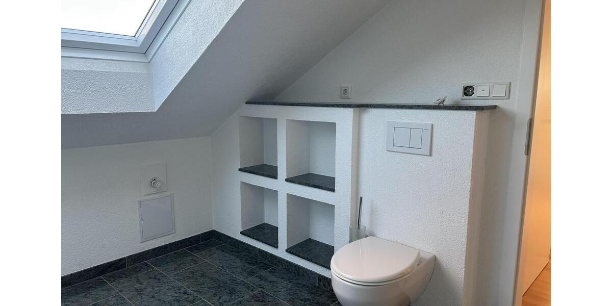 Dachgeschoßwohnung Karlshuld - 3 Zimmer, 140 m&sup2;, 1.400&euro; | Angebot:25145331