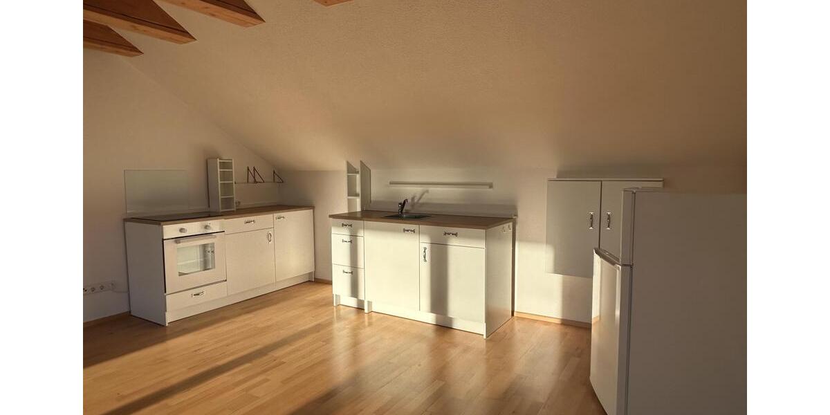Dachgeschoßwohnung Karlshuld - 3 Zimmer, 140 m&sup2;, 1.400&euro; | Angebot:25145331