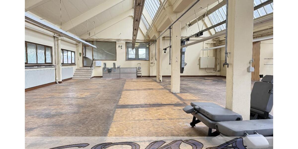 Großzügiges Gewerbeanwesen und Wohnhaus mit Innenpool und Sauna in einer guten Lage in Gaimersheim - Ein Objekt von Ihrem Immobilienpartner SOWA Immobilien und Finanzen - Sonstige Gaimersheim | Angebot:21557172