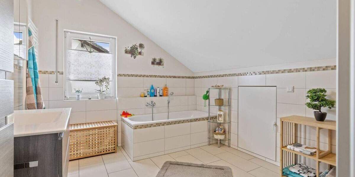 Etagenwohnung Lenting - 3 Zimmer, 86 m&sup2;, 399.800&euro; | Angebot:25768713