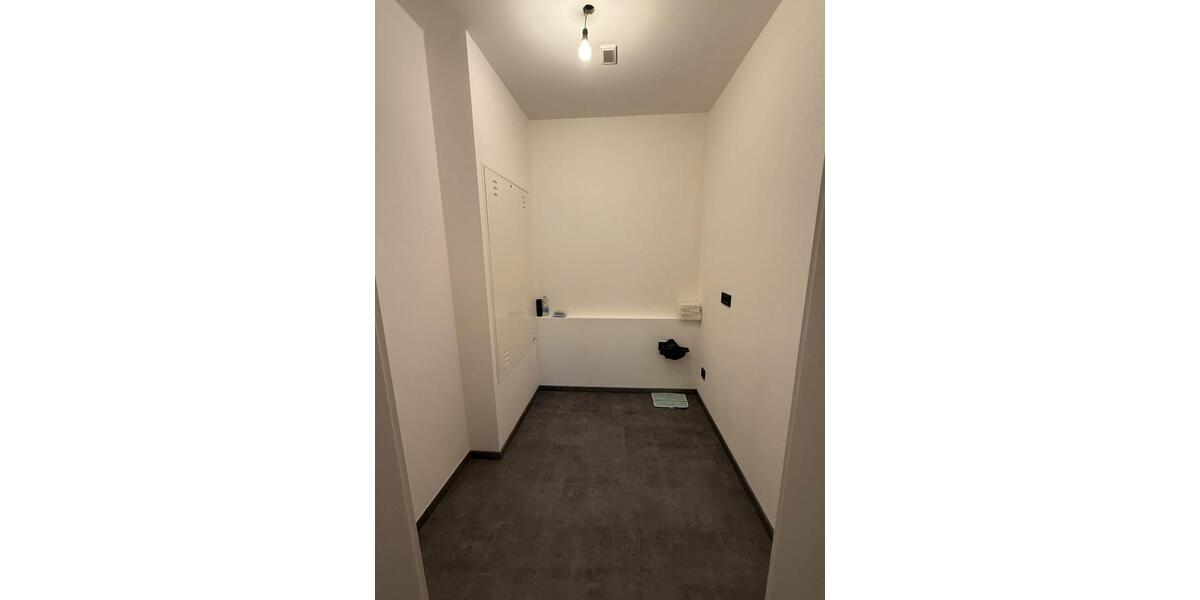 Erdgeschoßwohnung Schrobenhausen - 3 Zimmer, 84 m&sup2;, 1.350&euro; | Angebot:21401278