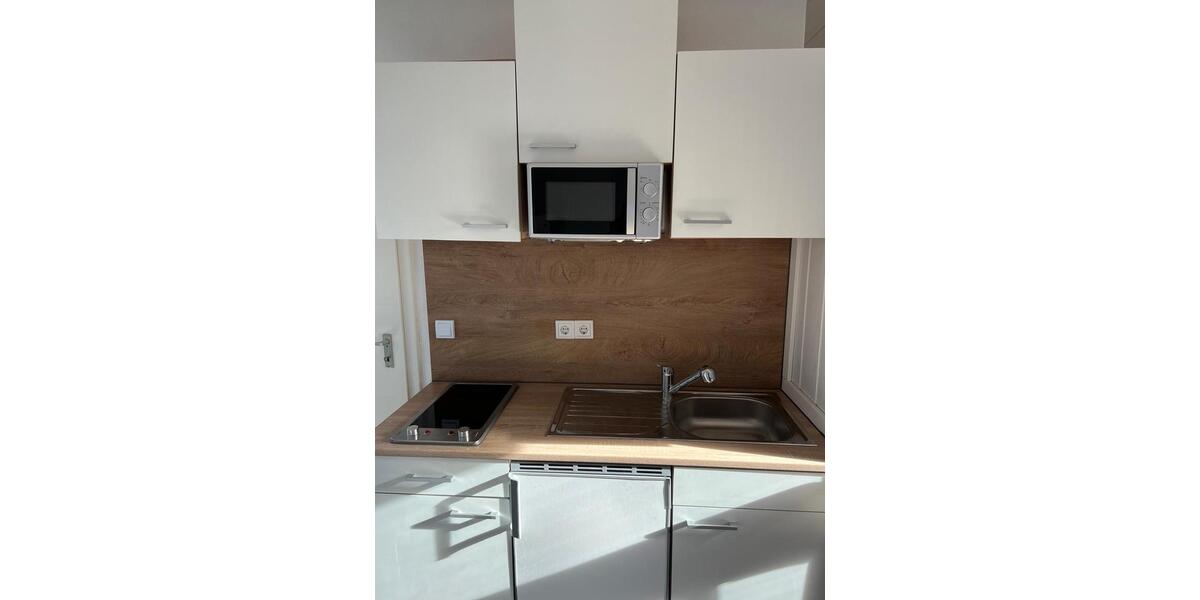 Dachgeschoßwohnung Ingolstadt Nordost - 2 Zimmer, 33 m&sup2;, 950&euro; | Angebot:26480060