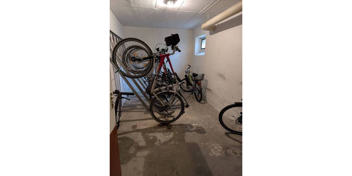 Etagenwohnung Ingolstadt Friedrichshofen-Hollerstauden - 3 Zimmer, 81 m&sup2;, 1.100&euro; | Angebot:26835511