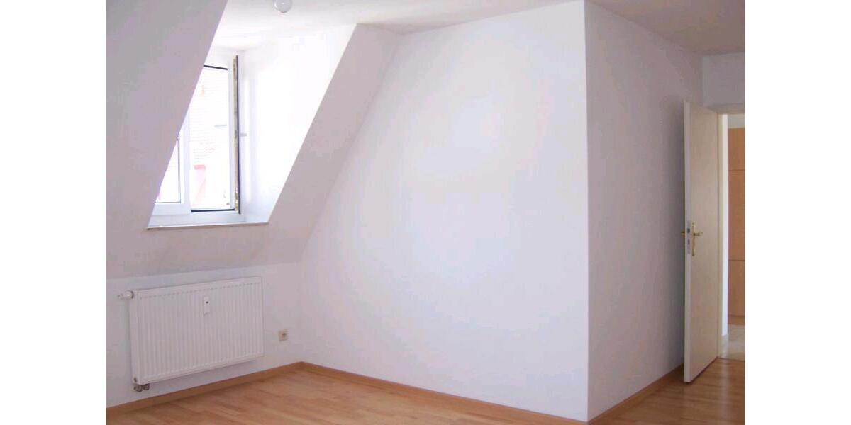 Dachgeschoßwohnung Ingolstadt - 1 Zimmer, 37 m&sup2;, 740&euro; | Angebot:25951777