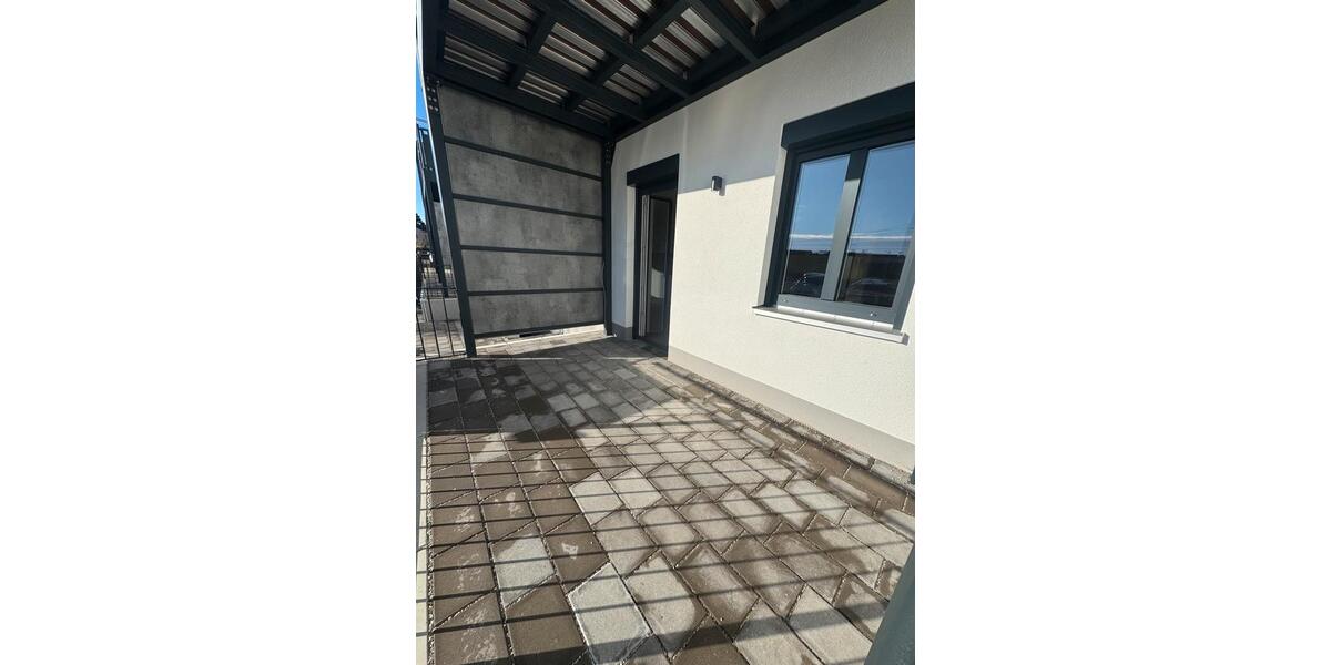 Erdgeschoßwohnung Neustadt an der Donau - 1 Zimmer, 96 m&sup2;, 1.250&euro; | Angebot:25702455