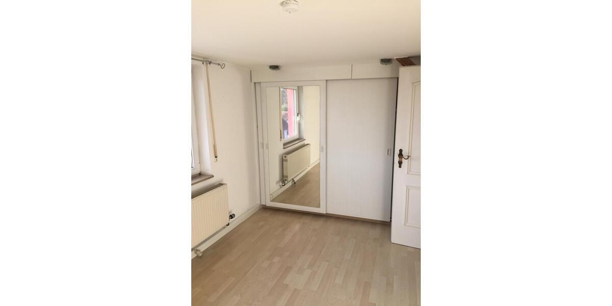 Dachgeschoßwohnung Denkendorf - 3 Zimmer, 80 m&sup2;, 780&euro; | Angebot:26381866