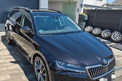 Skoda Superb 102.000 km 23.499 &euro; Schernfeld 85132