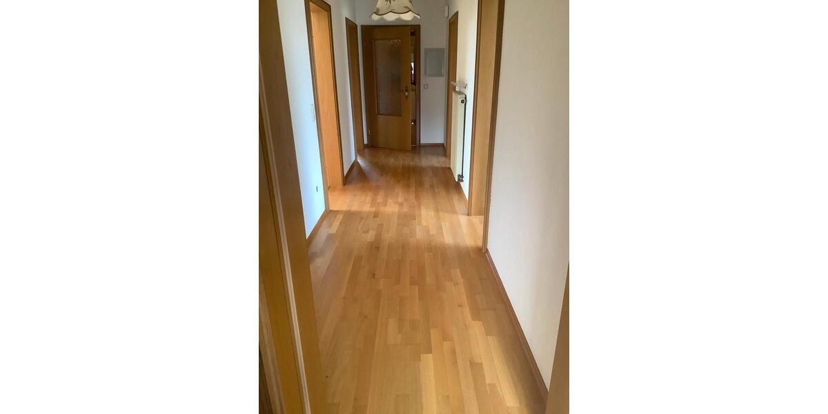 Mehrfamilienhaus, Wohnhaus Rennertshofen - 6 Zimmer, 180 m&sup2;, 2.000&euro; | Angebot:27617174