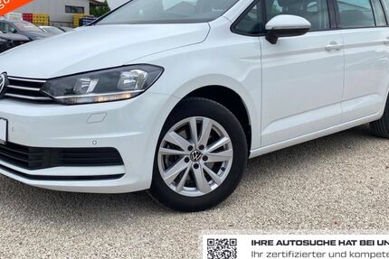 VW Touran 66.972 km 27.399 &euro; Langenmosen 86571