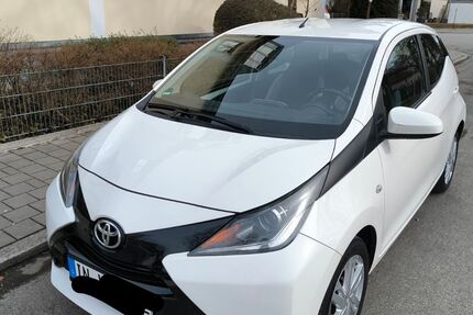 Toyota Aygo (X) 152.455 km 4.900 &euro; Oberdolling 85129