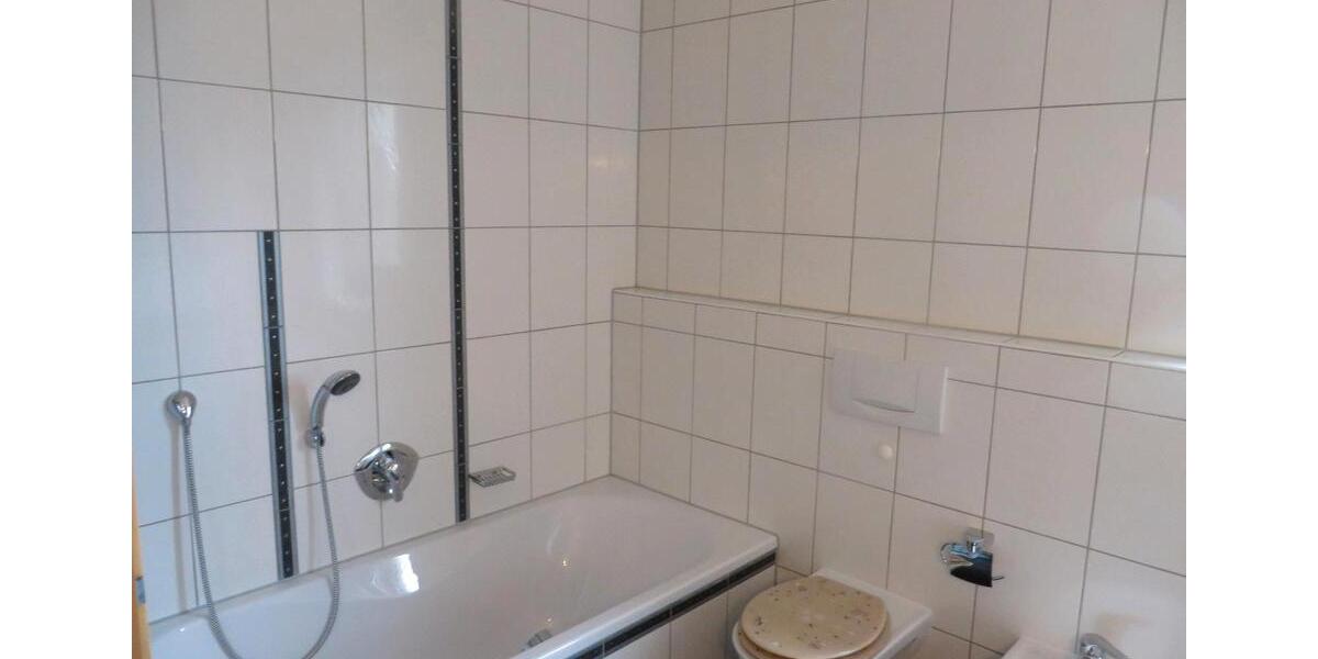 Dachgeschoßwohnung Stammham - 4 Zimmer, 124 m&sup2;, 1.100&euro; | Angebot:25082311