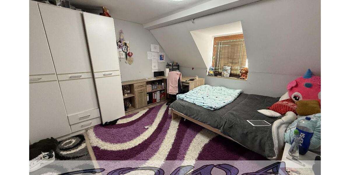 Modernisiertes Einfamilienhaus in Wellheim mit , Nebenräumen und Carport - Ein Objekt von Ihrem Immobilienpartner SOWA Immobilien und Finanzen - Einfamilienhaus Wellheim | Angebot:24676688