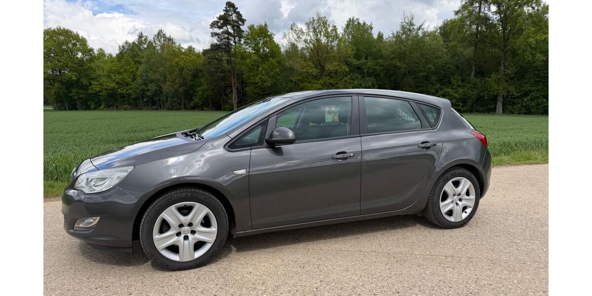Opel Astra 219.812 km 4.500 &euro; Adelschlag 85111