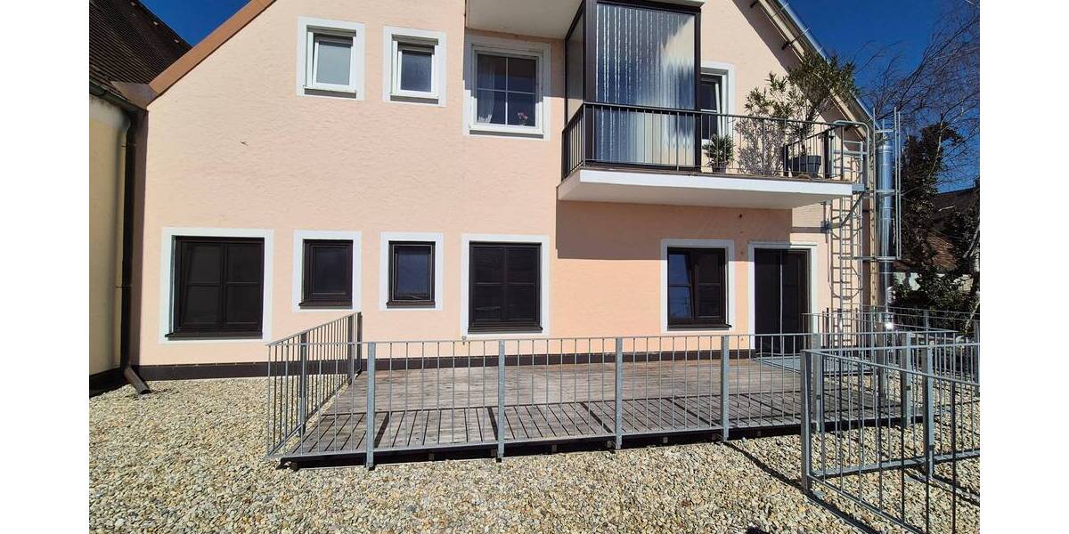 Etagenwohnung Vohburg an der Donau Vohburg - 4 Zimmer, 140 m&sup2;, 1.375&euro; | Angebot:25701213