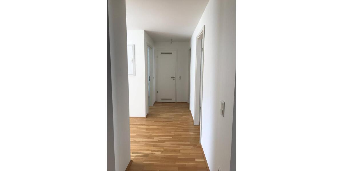 Etagenwohnung Ingolstadt - 3 Zimmer, 95 m&sup2;, 1.250&euro; | Angebot:25652549