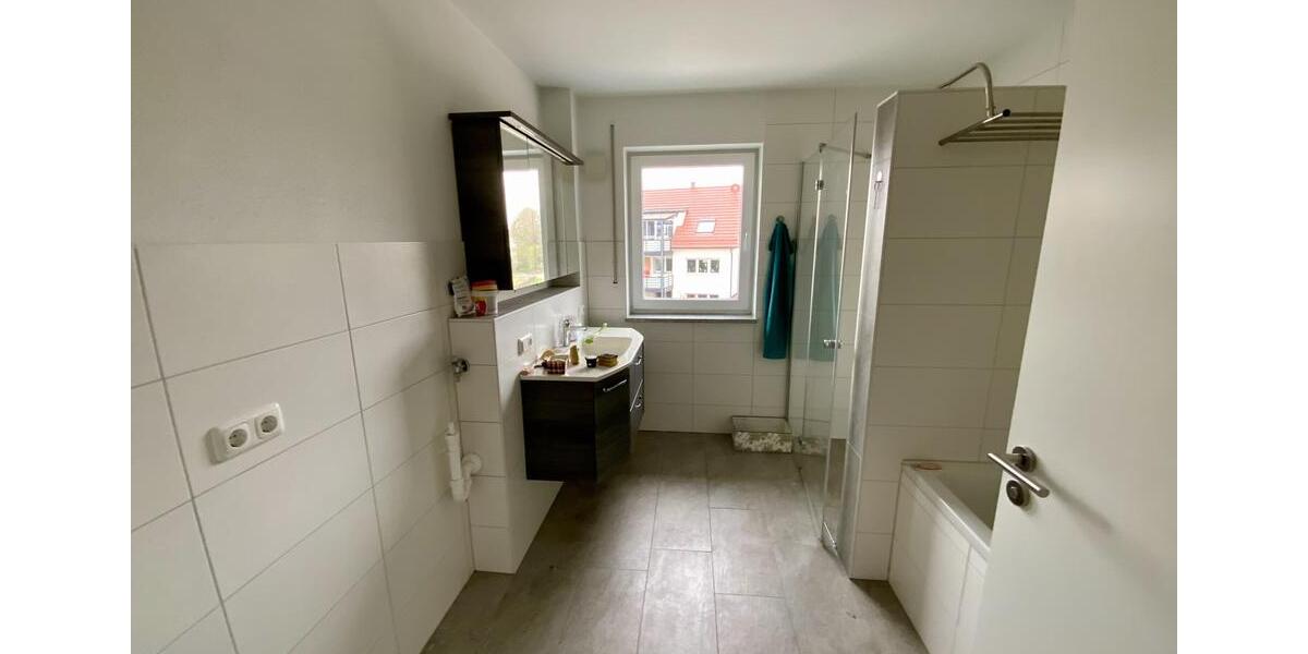 Etagenwohnung Schrobenhausen - 3 Zimmer, 105 m&sup2;, 1.150&euro; | Angebot:26266943