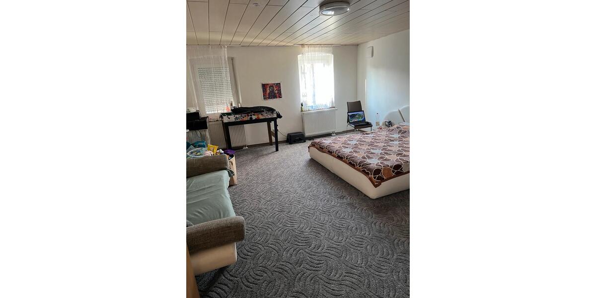 Etagenwohnung Wolnzach - 6 Zimmer, 114 m&sup2;, 1.000&euro; | Angebot:25872189