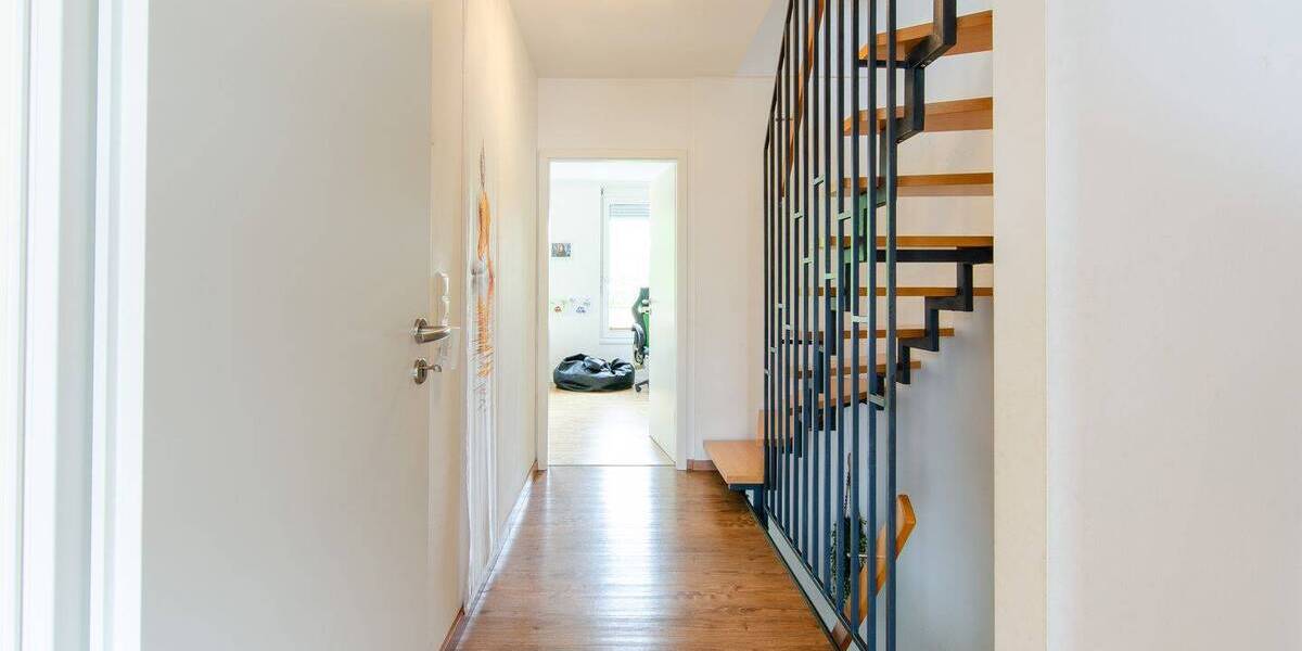 Reihenmittelhaus Ingolstadt Nordost - 5 Zimmer, 141 m&sup2;, 550.000&euro; | Angebot:26852835