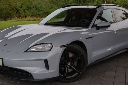 Porsche Taycan 34.900 km 89.780 &euro; Ingolstadt 85053