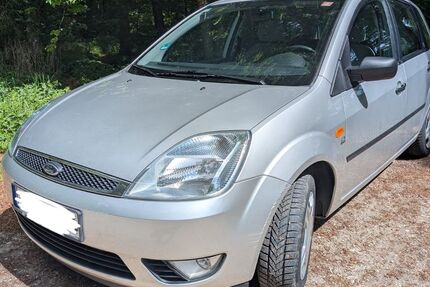 Ford Fiesta 78.000 km 2.499 &euro; Hohenwart 86558