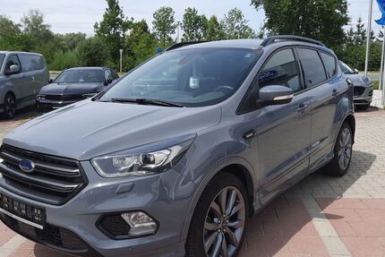Ford Kuga 10.700 km 17.980 &euro; Neustadt / Donau 93333