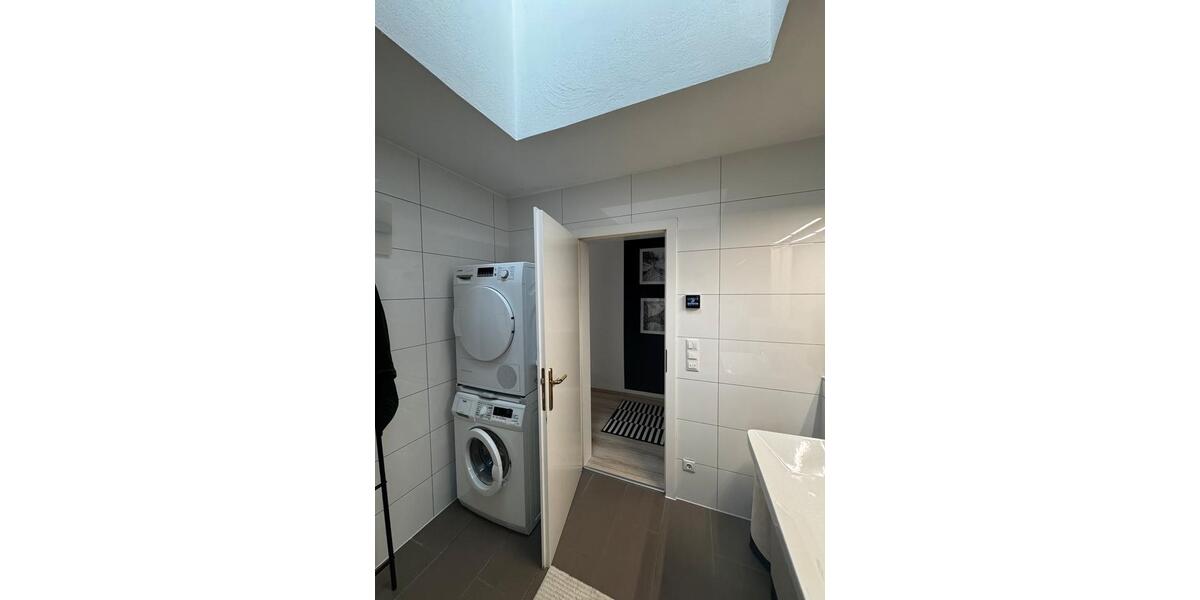 Dachgeschoßwohnung Ingolstadt - 3 Zimmer, 73 m&sup2;, 1.350&euro; | Angebot:26701503