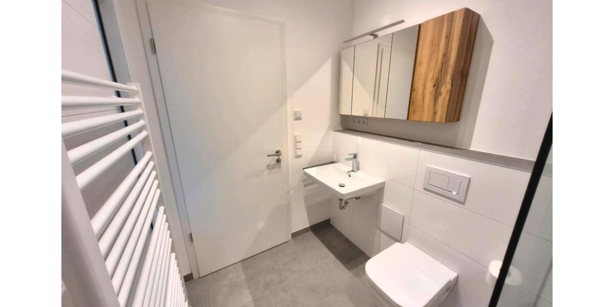 Dachgeschoßwohnung Oberdolling - 1 Zimmer, 43 m&sup2;, 770&euro; | Angebot:25922325