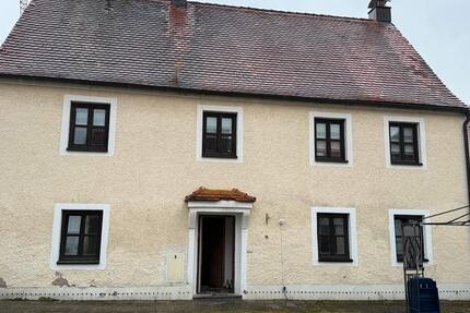 Haus Pförring - 2 Zimmer, 144 m&sup2;, 320.000&euro; | Angebot:25083208