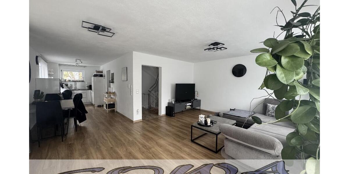 Hochwertige Doppelhaushälfte mit Stellplätzen in Hepberg - Ein Objekt von Ihrem Immobilienpartner SOWA Immobilien und Finanzen - Doppelhaushälfte Hepberg | Angebot:23704507