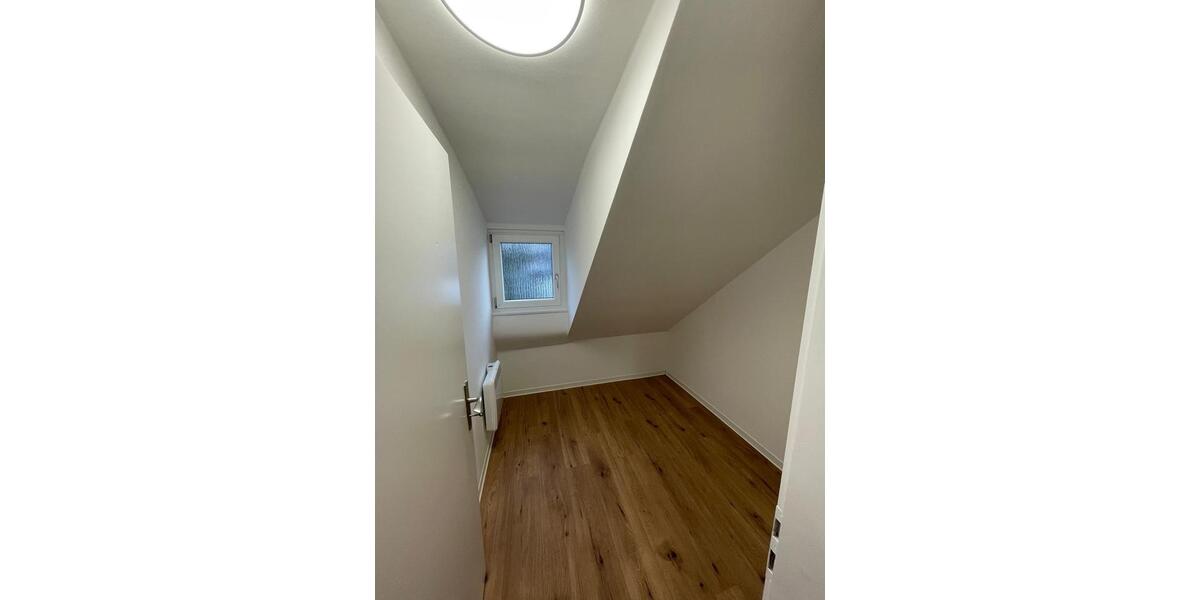 Etagenwohnung Ingolstadt Nordost - 3.5 Zimmer, 65 m&sup2;, 1.100&euro; | Angebot:26266134