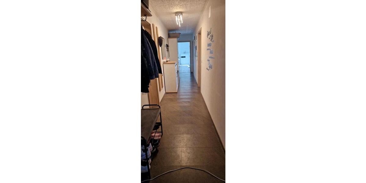 Etagenwohnung Neuburg an der Donau - 3 Zimmer, 80 m&sup2;, 1.250&euro; | Angebot:25965297