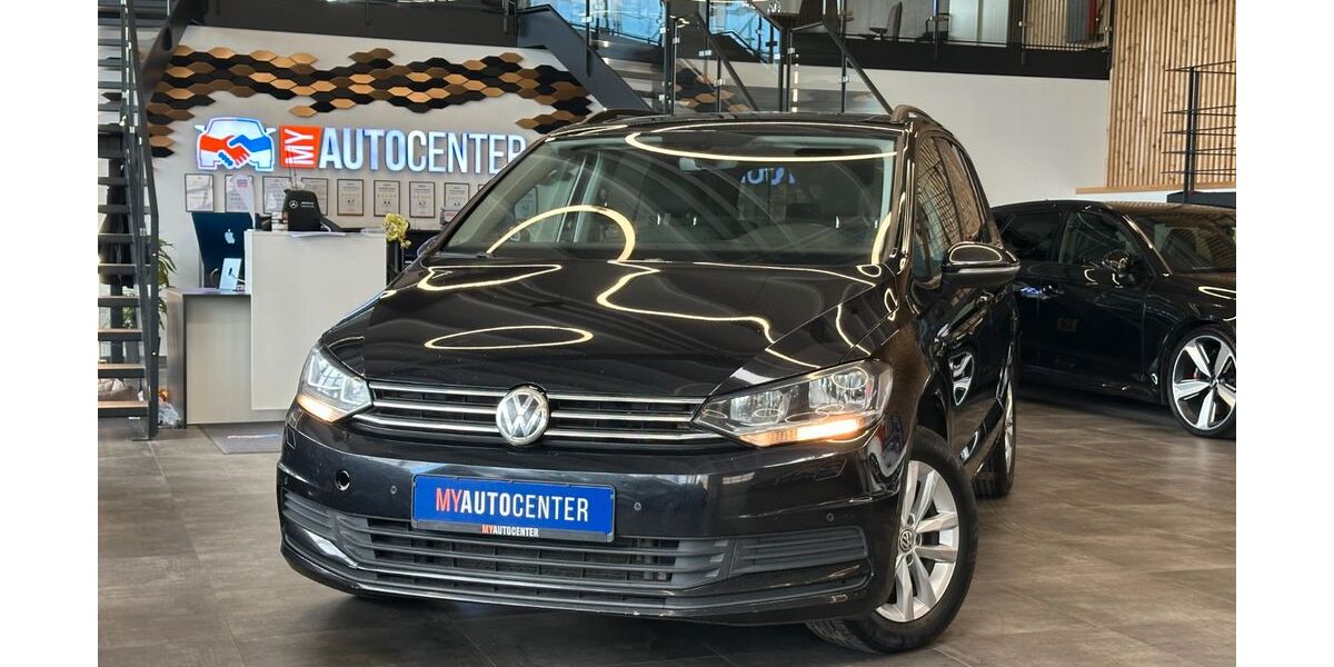 VW Touran 207.536 km 9.990 &euro; Pfaffenhofen 85276