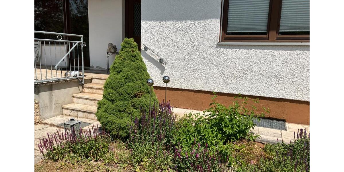 Einfamilienhaus Neustadt an der Donau - 8 Zimmer, 160 m&sup2;, 400.000&euro; | Angebot:26944162
