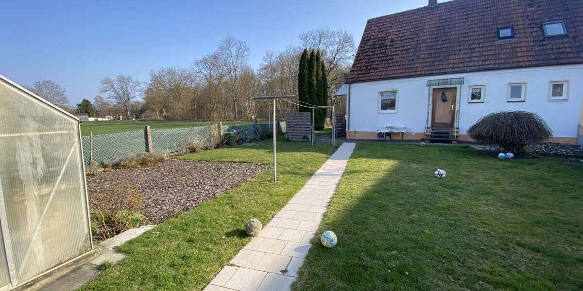 Einfamilienhaus Neuburg an der Donau / Bittenbrunn Bittenbrunn - 5 Zimmer, 116 m&sup2;, 390.000&euro; | Angebot:23672573