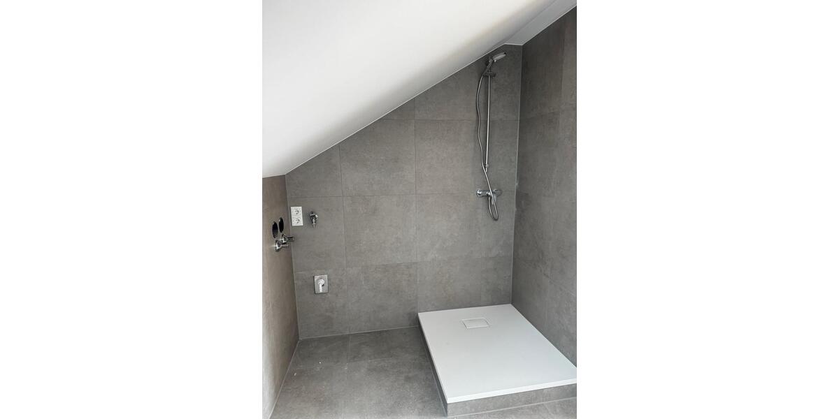 Dachgeschoßwohnung Neuburg an der Donau - 3 Zimmer, 85 m&sup2;, 995&euro; | Angebot:25855023