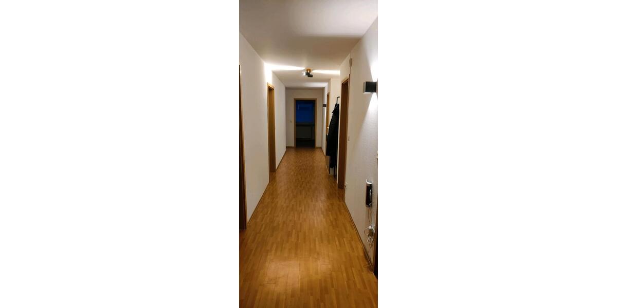 Dachgeschoßwohnung Kipfenberg - 4 Zimmer, 90 m&sup2;, 640&euro; | Angebot:25907804