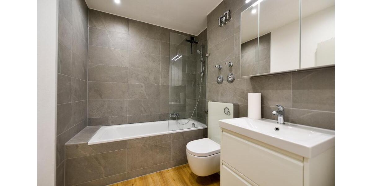 Etagenwohnung Schrobenhausen - 2 Zimmer, 65 m&sup2;, 985&euro; | Angebot:25905413