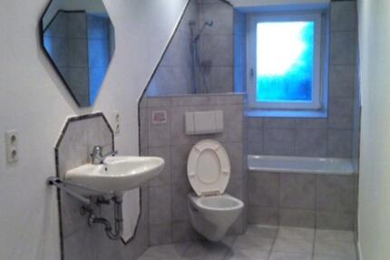 Gewerbeobjekt Kösching - 3 Zimmer, 71 m&sup2;, 895&euro; | Angebot:23510475