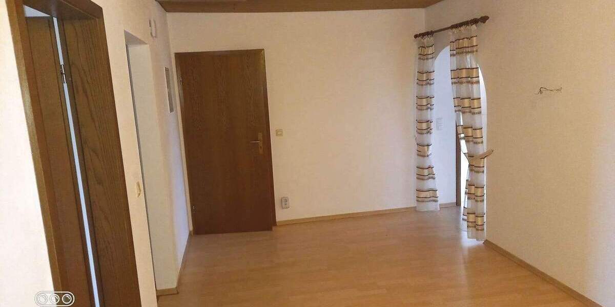 Etagenwohnung Gaimersheim - 4 Zimmer, 116 m&sup2;, 1.190&euro; | Angebot:25665577